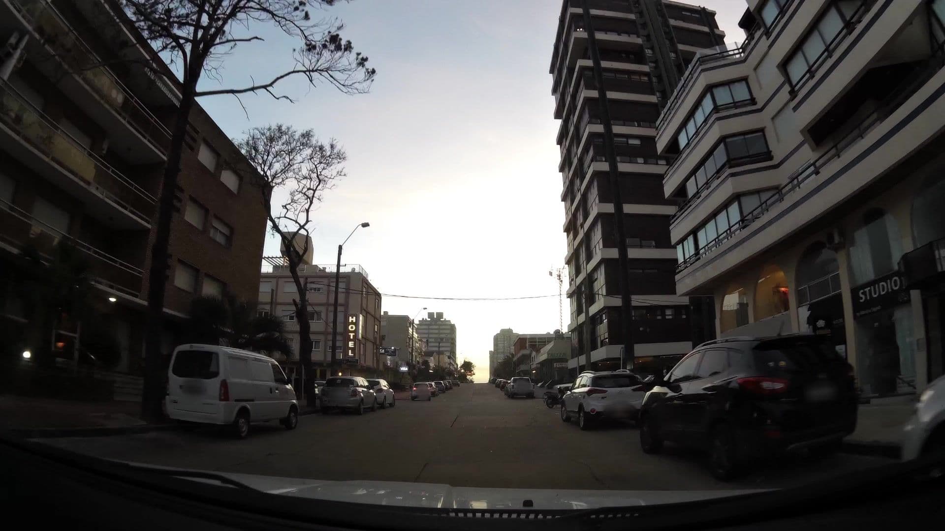 Street view near Hotel Florinda, Punta del Este — © kaartcam (CC BY-SA · Mapillary)