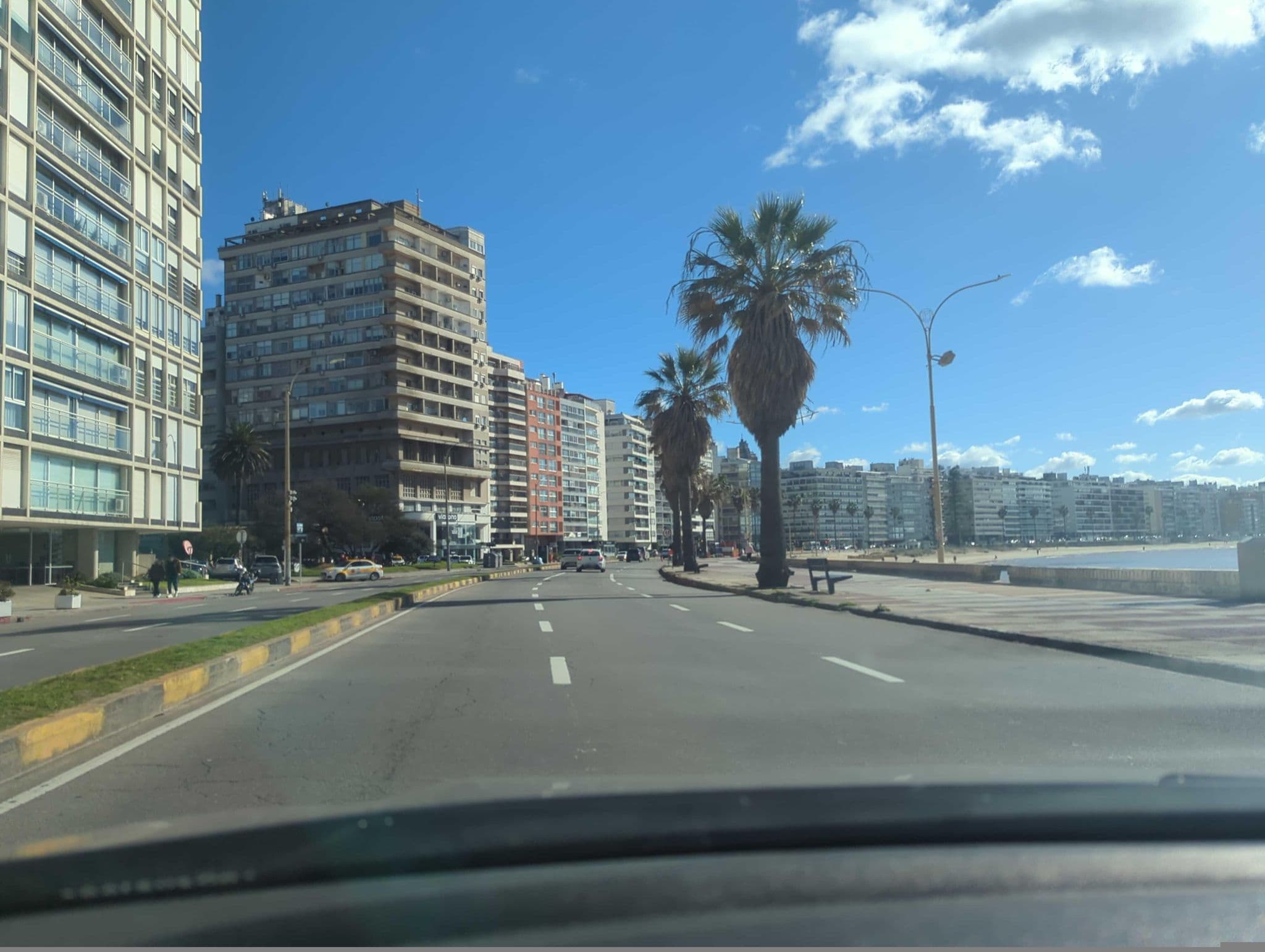 Street view near Ex Hotel Rambla Pocitos, Montevideo — © sirgabouy (CC BY-SA · Mapillary)