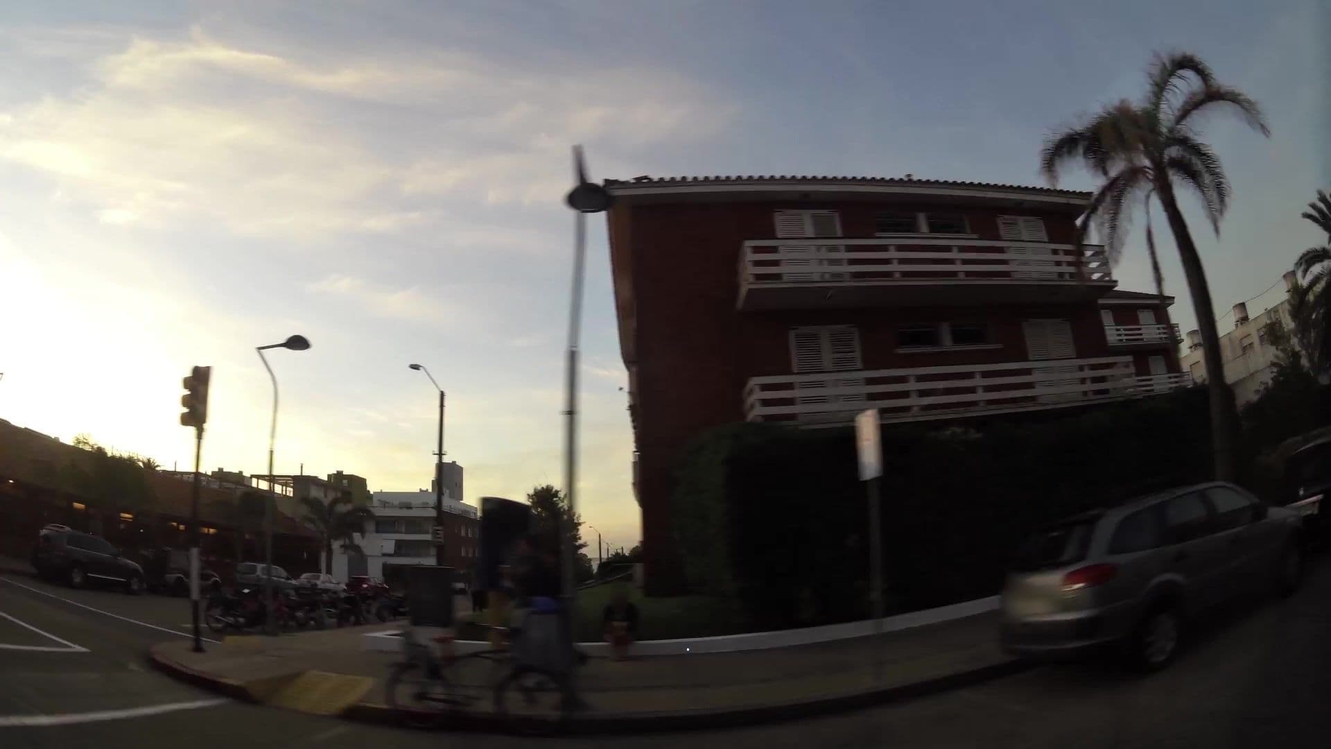 Street view near Edifício Pinar, Punta del Este — © kaartcam (CC BY-SA · Mapillary)