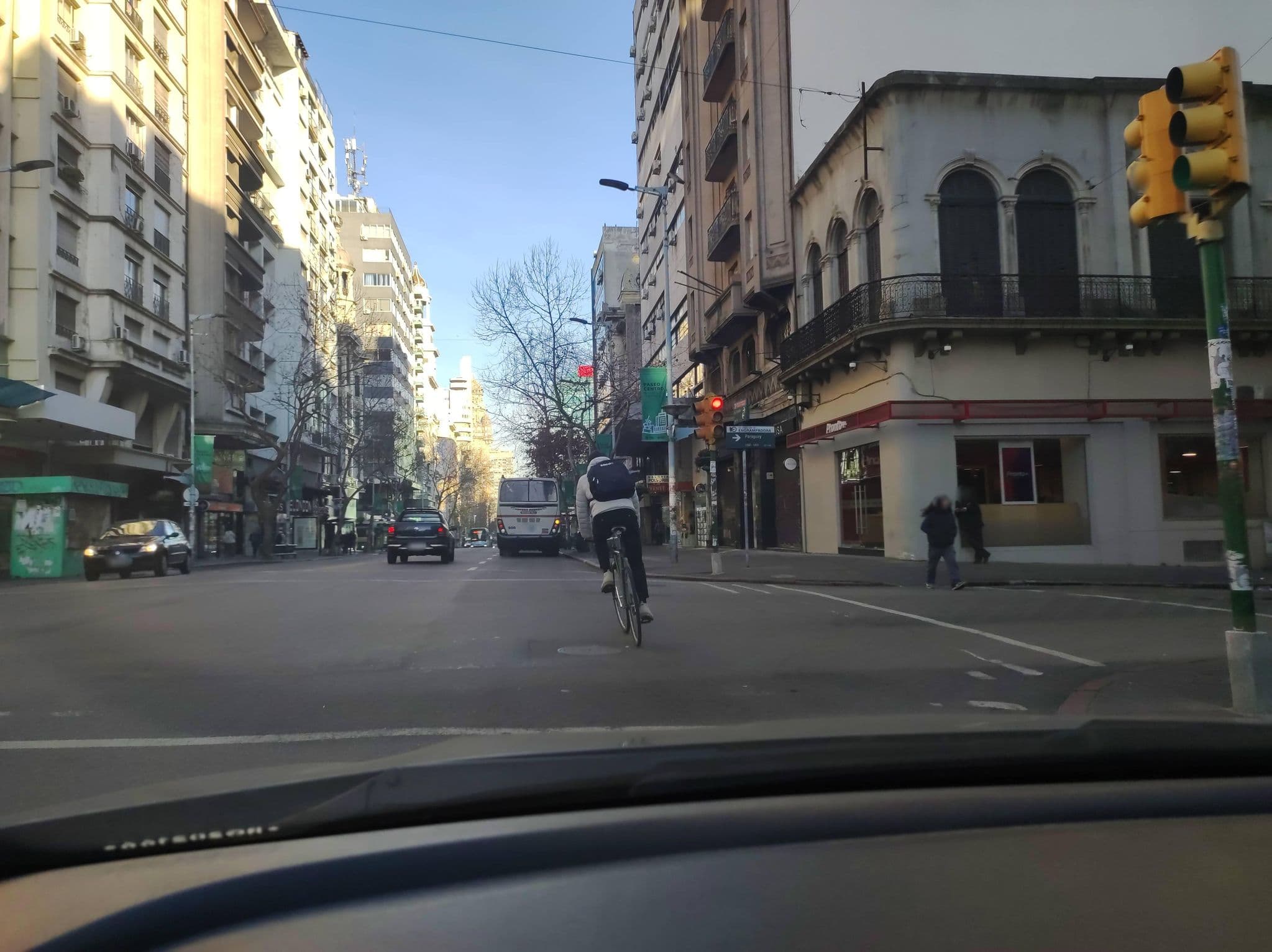 Street view near Cuarto 1105, Montevideo — © sirgabouy (CC BY-SA · Mapillary)