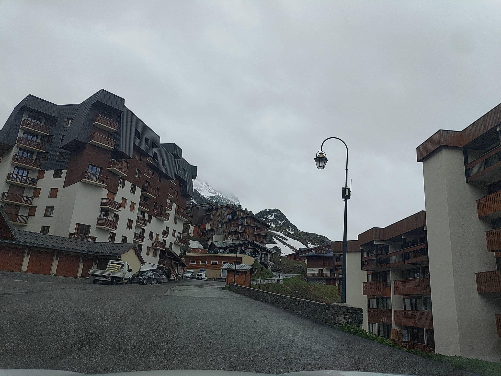 Street view near Le Sherpa, Val Thorens