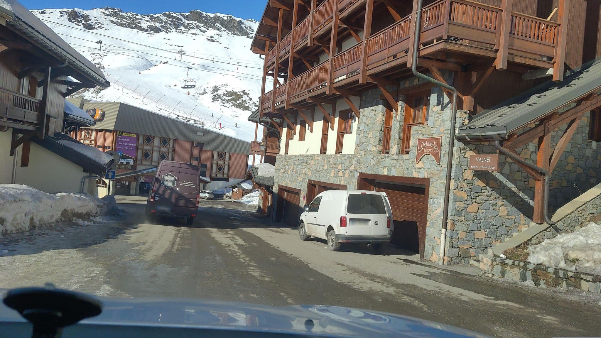 Street view near Châlet des Neiges, Val Thorens — © MatthieuF4FNE (CC BY-SA · Mapillary)