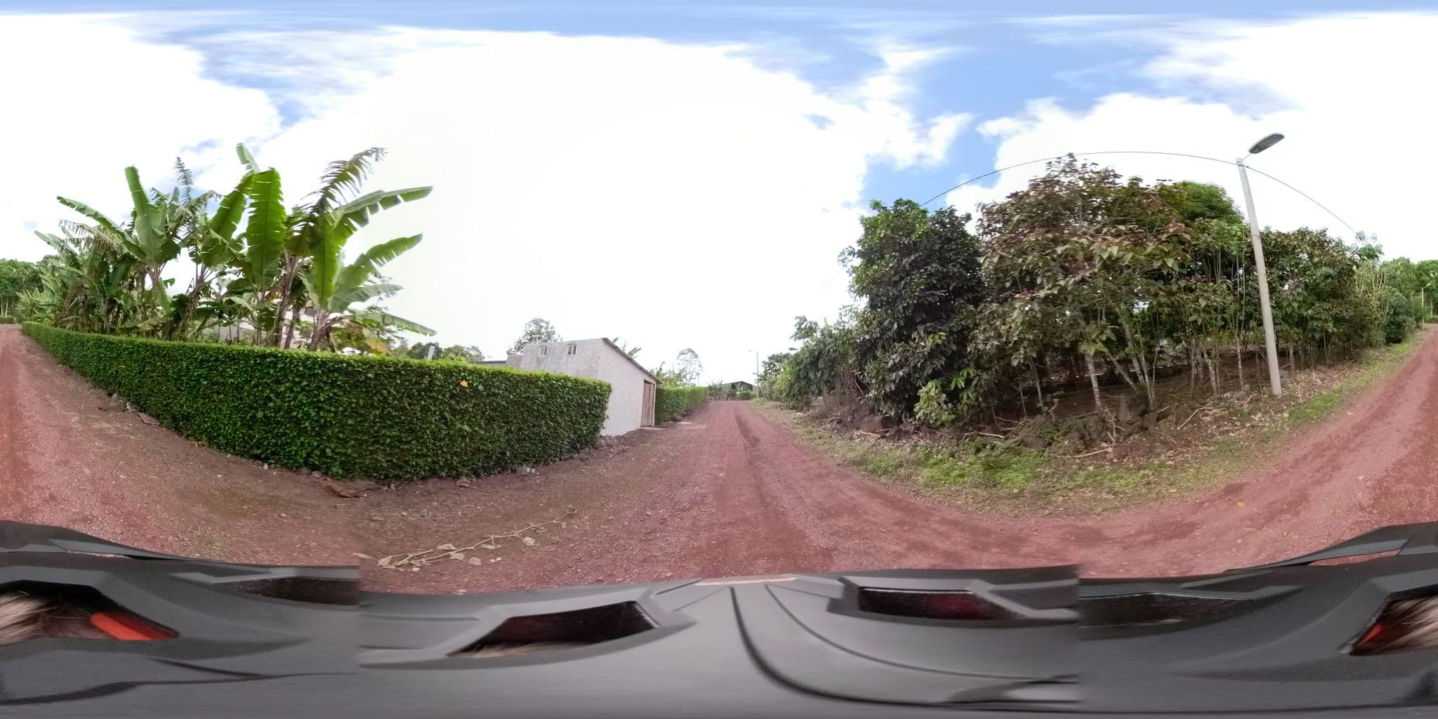 Street view near Twin Lodge Galápagos, Puerto Ayora — © sdanielzer (CC BY-SA · Mapillary)