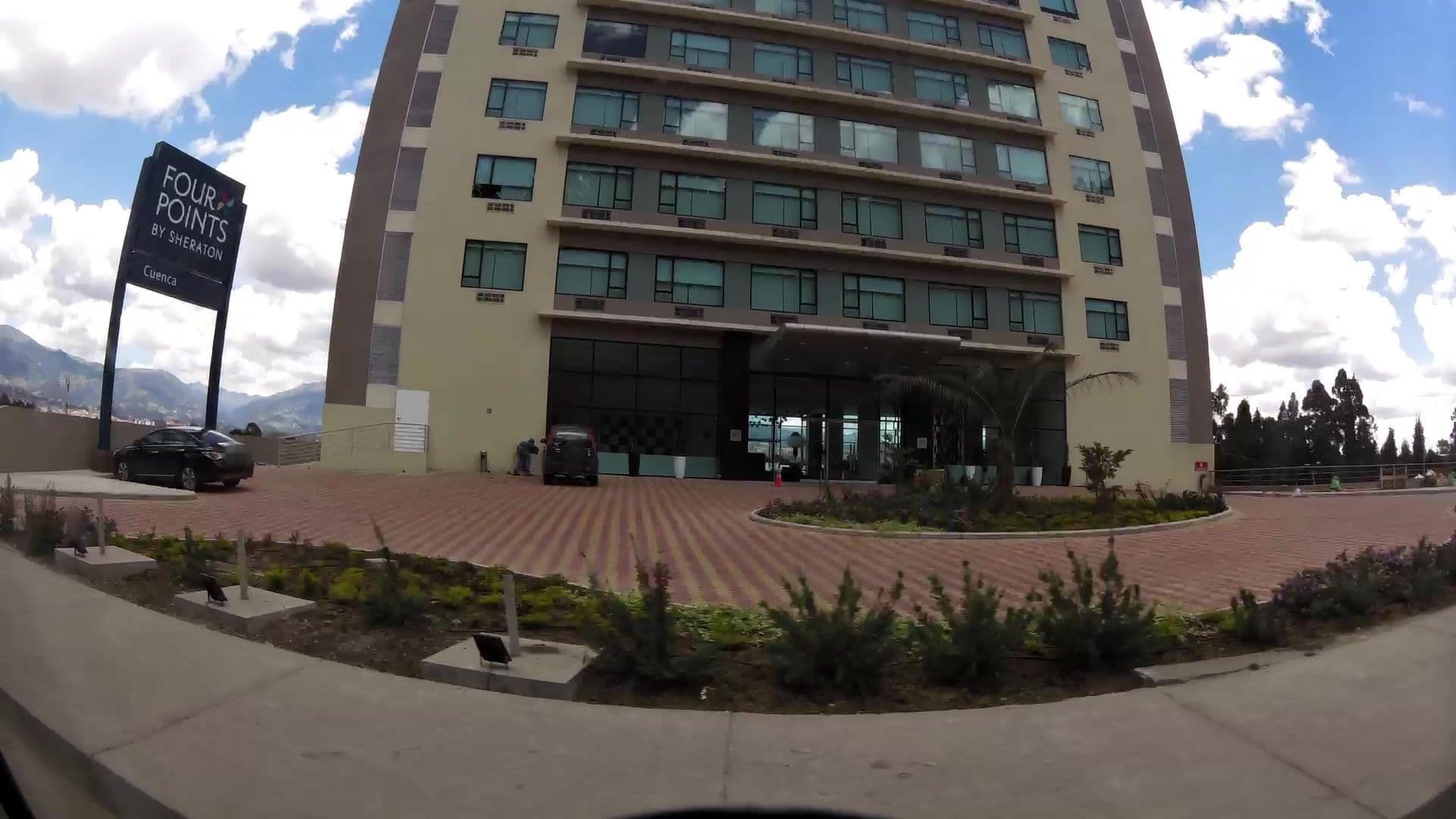 Street view near Four Points by Sheraton Cuenca, Cuenca — © kaartcam (CC BY-SA · Mapillary)