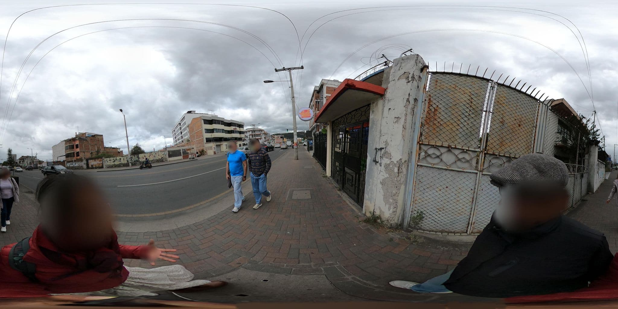 Street view near Vieja Mansion, Cuenca — © camcam23 (CC BY-SA · Mapillary)