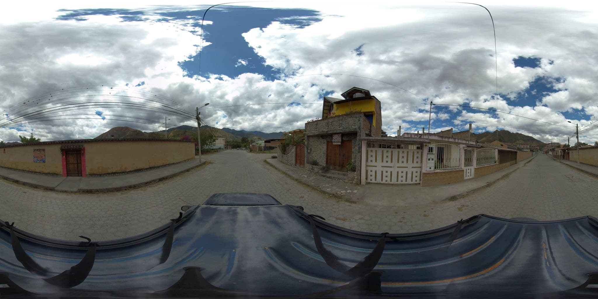 Street view near Le Rendezvous, Loja — © sig_eerssa (CC BY-SA · Mapillary)
