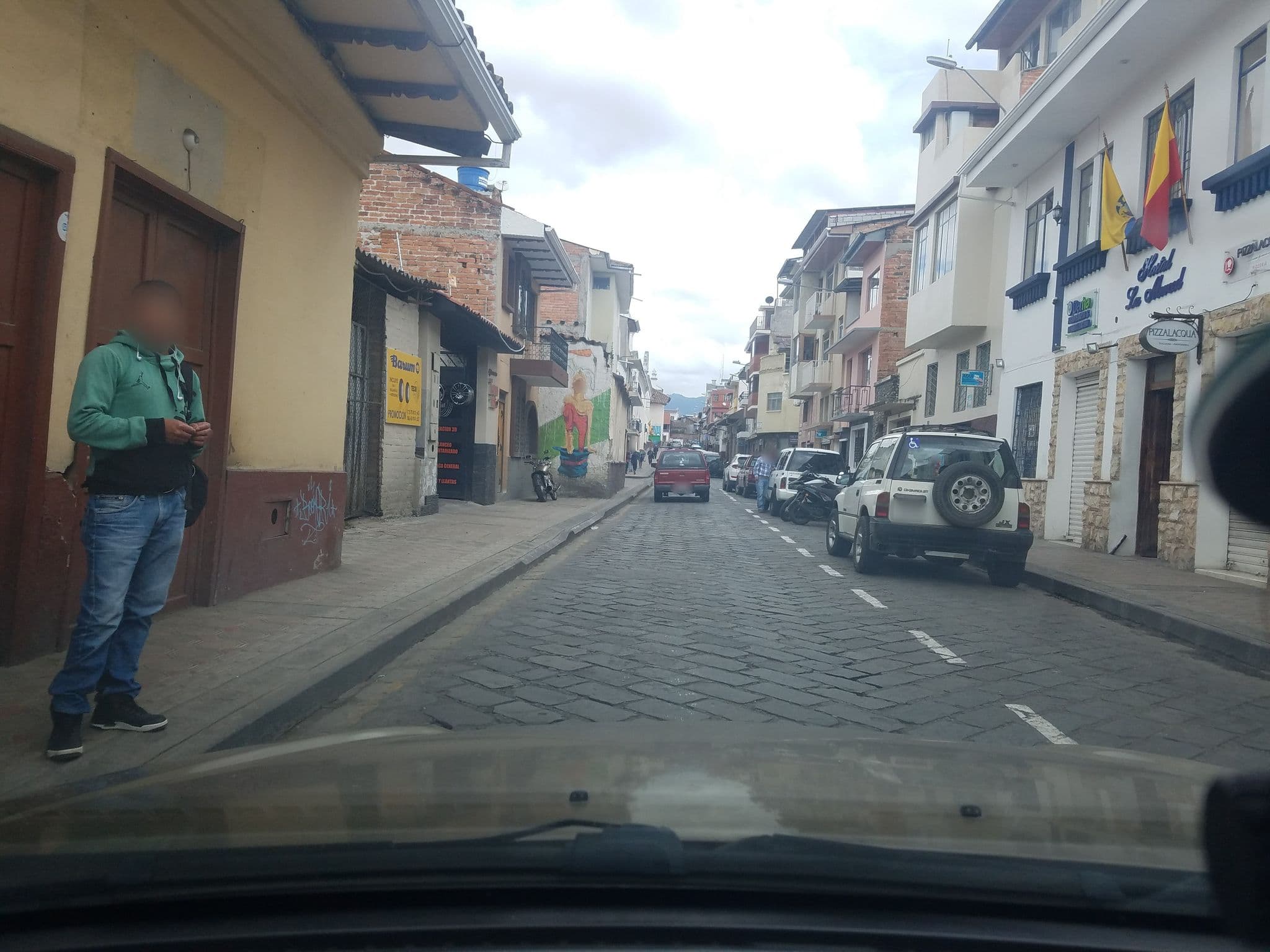 Street view near Hostal El Capitolio, Cuenca — © frucoec (CC BY-SA · Mapillary)