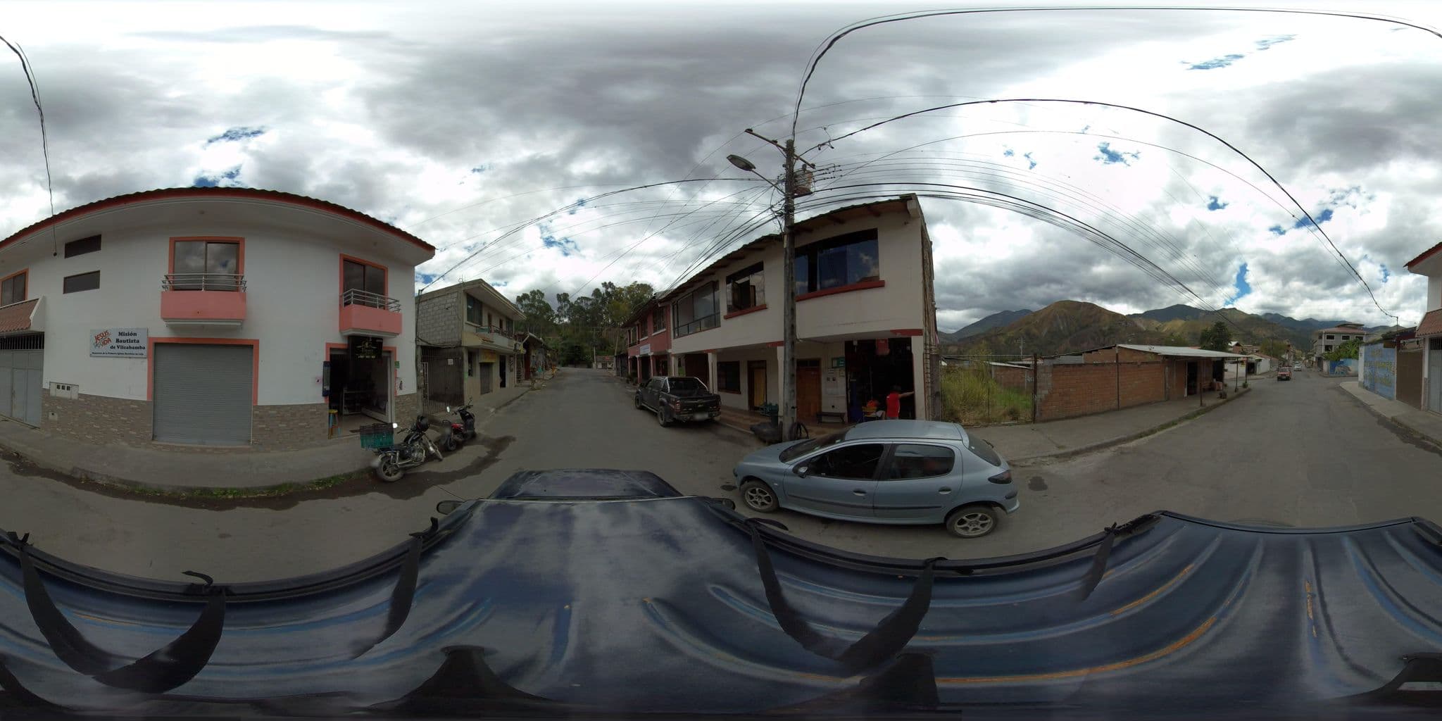 Street view near Jardin Escondido, Loja — © sig_eerssa (CC BY-SA · Mapillary)