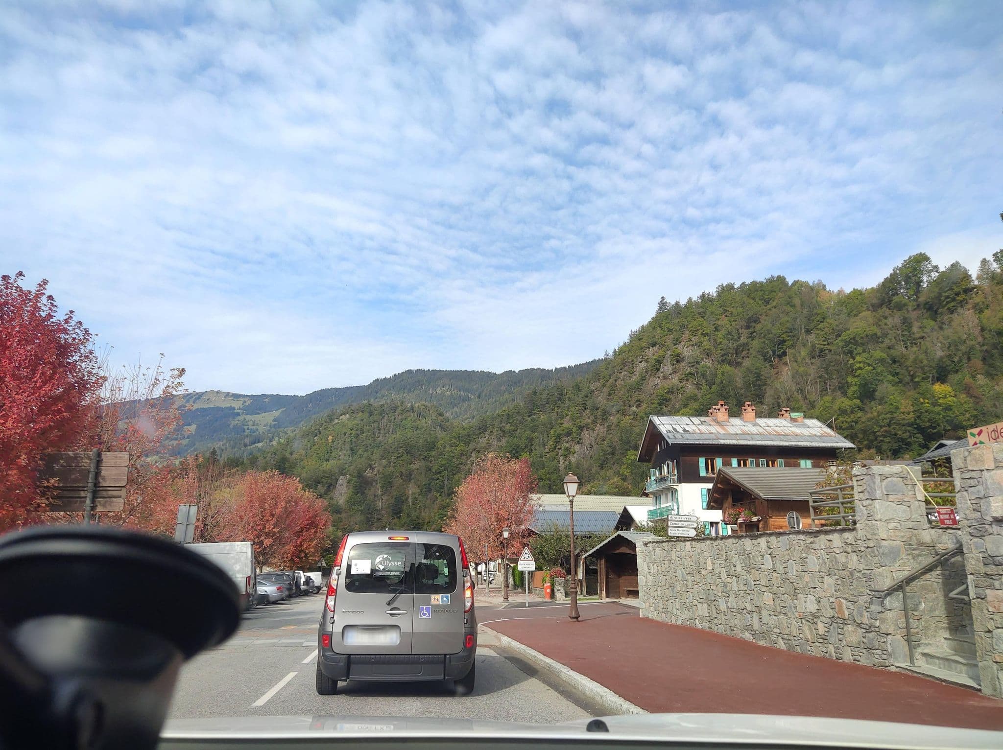 Street view near La Roche, Beaufort — © MatthieuF4FNE (CC BY-SA · Mapillary)