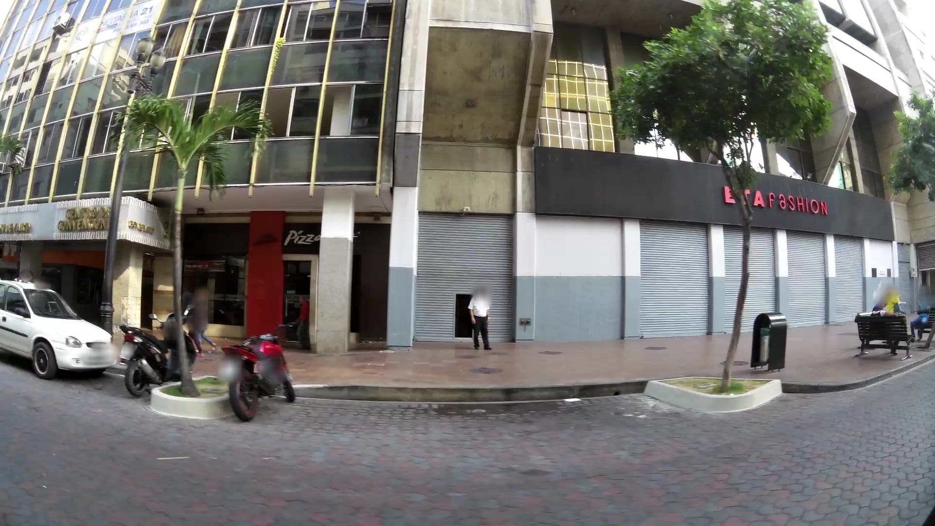 Street view near Hampton Inn Guayaquil Downtown, Guayaquil — © kaartcam (CC BY-SA · Mapillary)