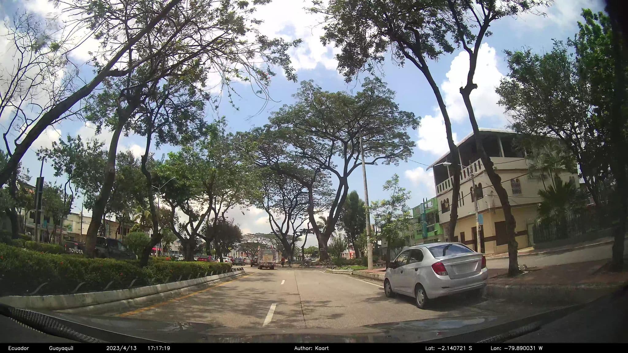 Street view near North star, Guayaquil — © kaart_2 (CC BY-SA · Mapillary)