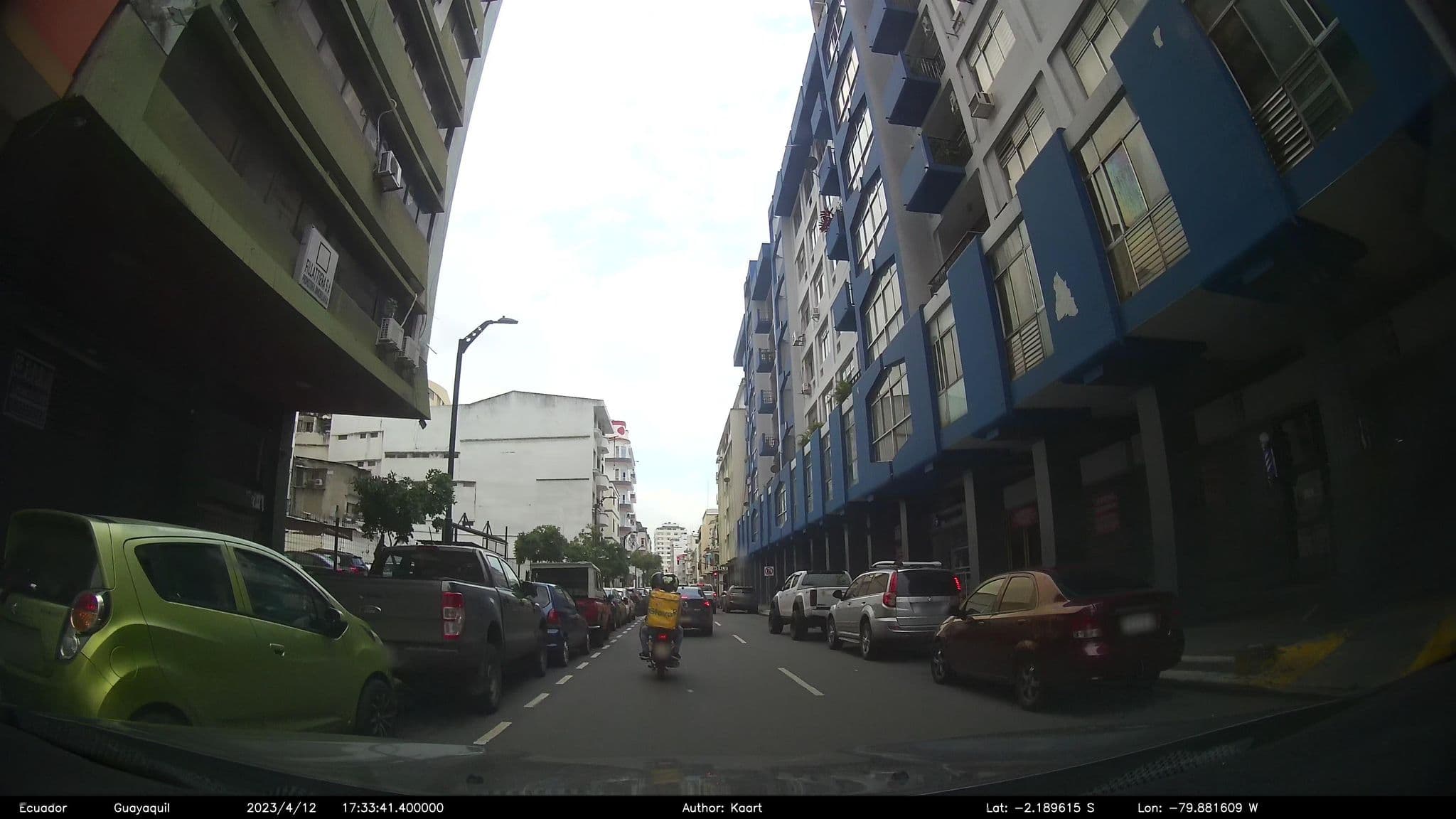 Street view near Re Bed and Breakfast, Guayaquil — © kaart_2 (CC BY-SA · Mapillary)