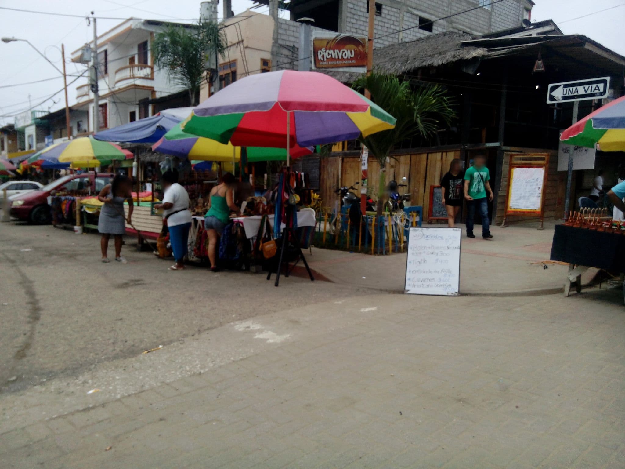 Street view near Charo's, Santa Elena — © johnarupire (CC BY-SA · Mapillary)