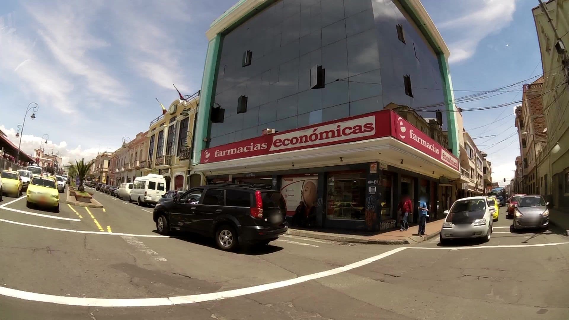 Street view near Tren Dorado Hotel, Riobamba — © kaartcam (CC BY-SA · Mapillary)