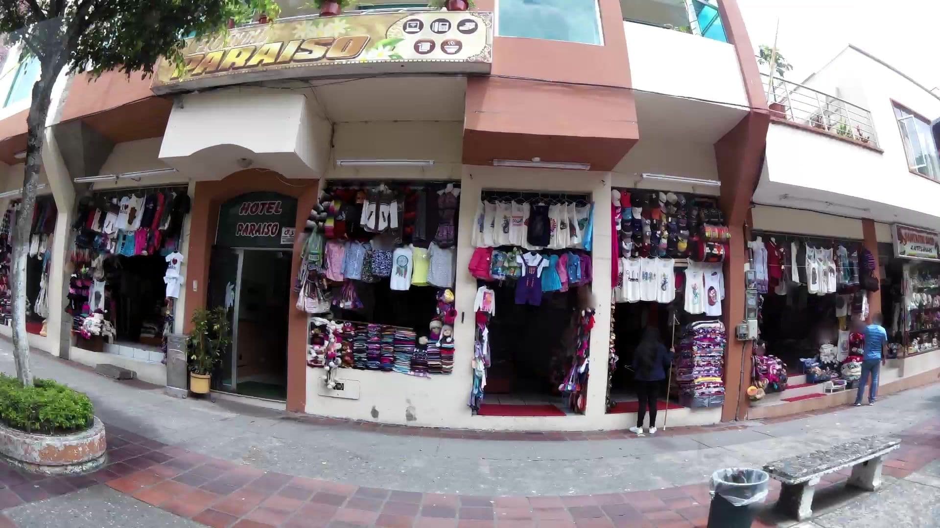 Street view near Hotel Paraiso, Baños — © kaartcam (CC BY-SA · Mapillary)