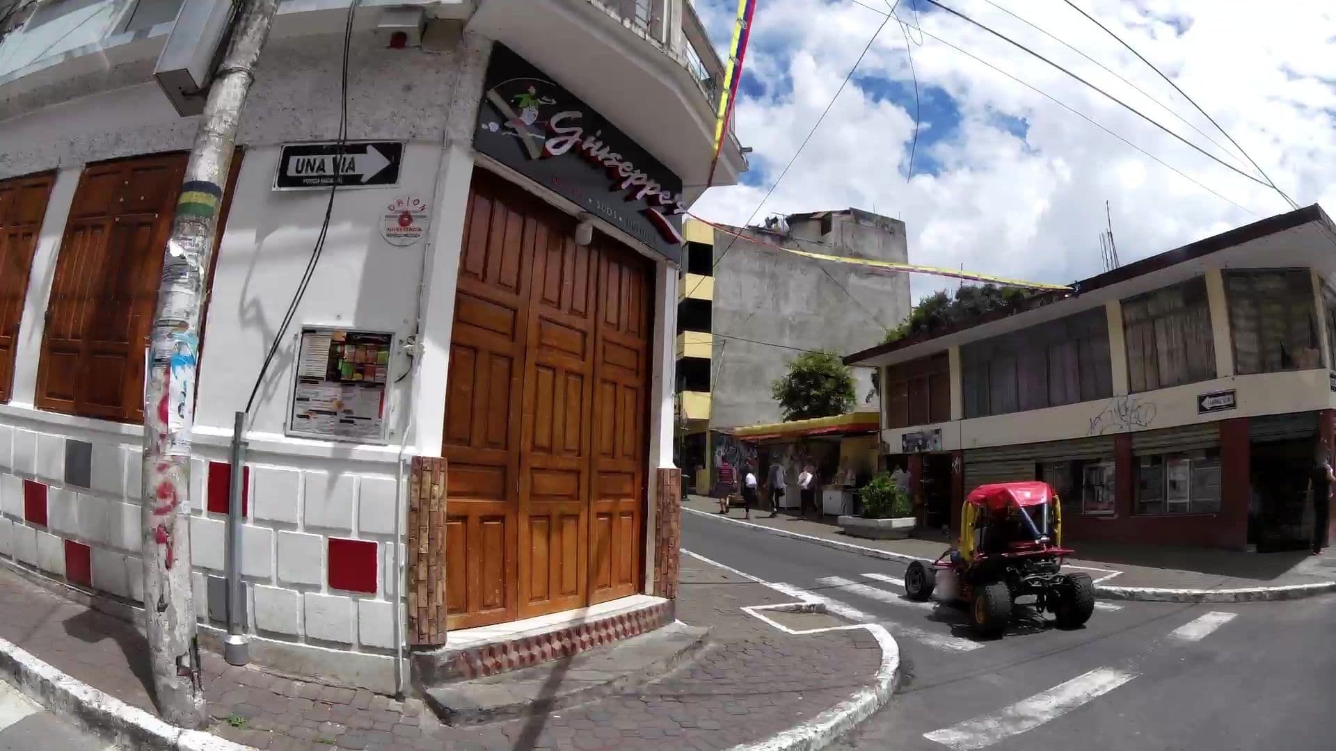 Street view near Hotel Sol De Oriente., Baños — © kaartcam (CC BY-SA · Mapillary)