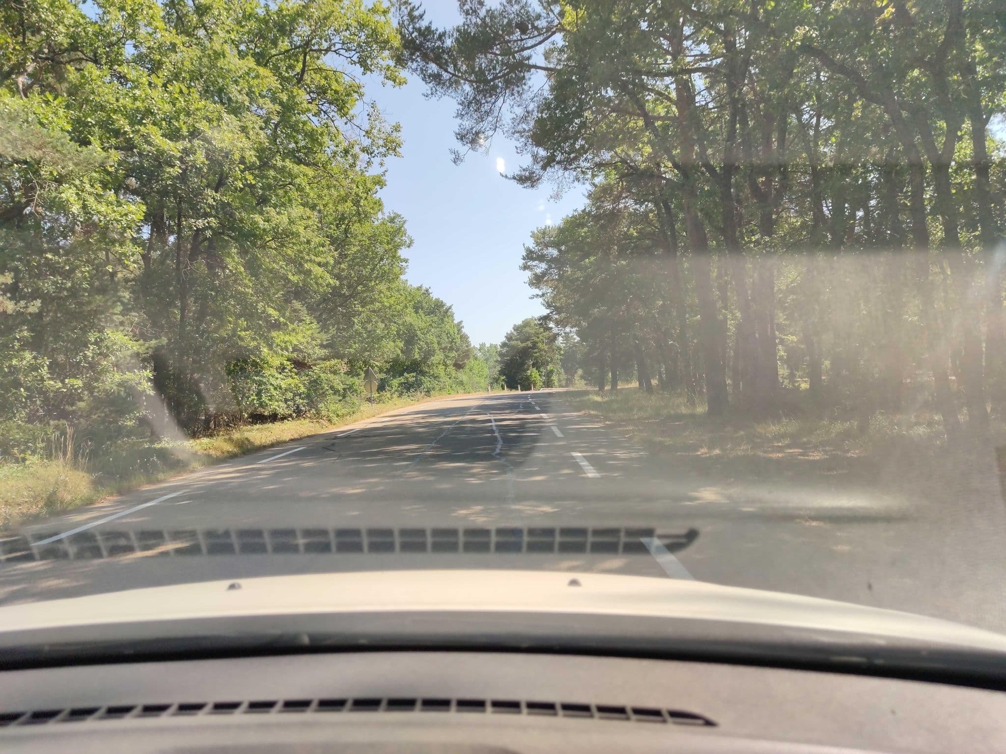Street view near Camping Provence Ventoux à Sault, Sault — © zimmy (CC BY-SA · Mapillary)