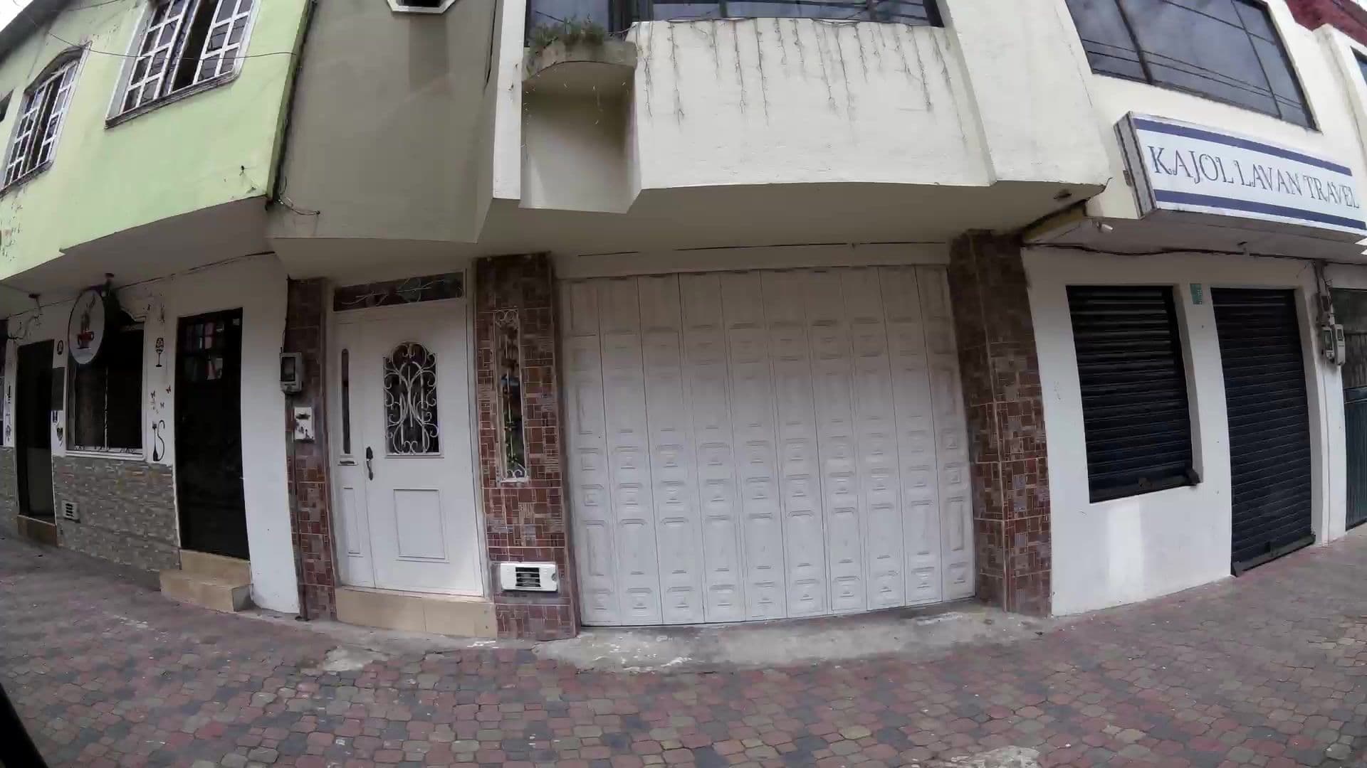 Street view near Amazonia Del Sol, Baños — © kaartcam (CC BY-SA · Mapillary)