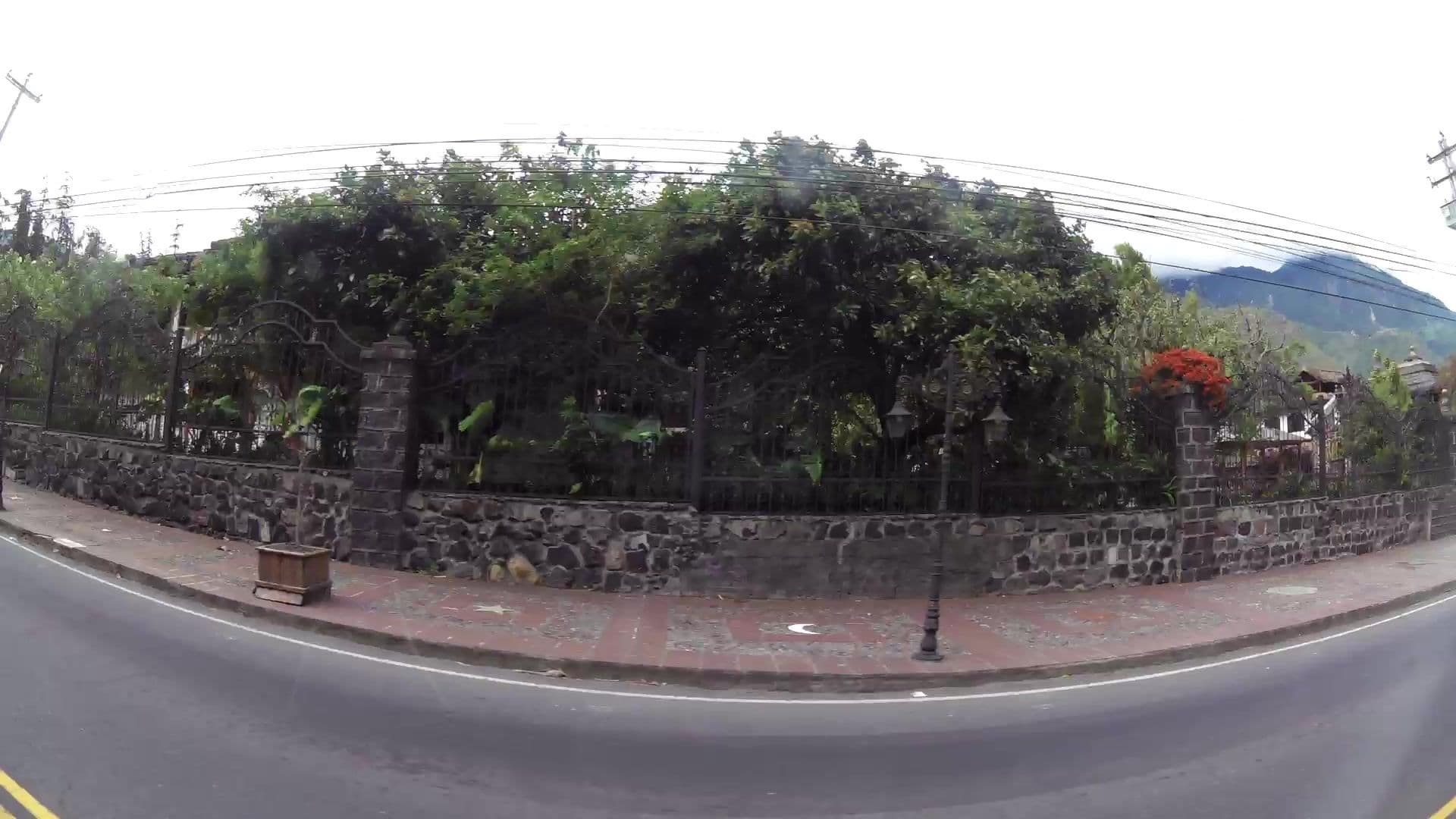 Street view near Samari Spa Resort, Baños — © kaartcam (CC BY-SA · Mapillary)