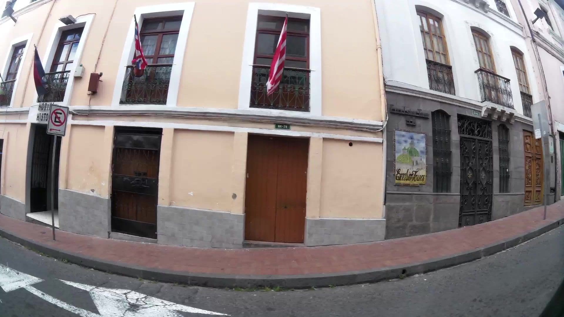 Street view near Hostal History, Quito — © kaartcam (CC BY-SA · Mapillary)
