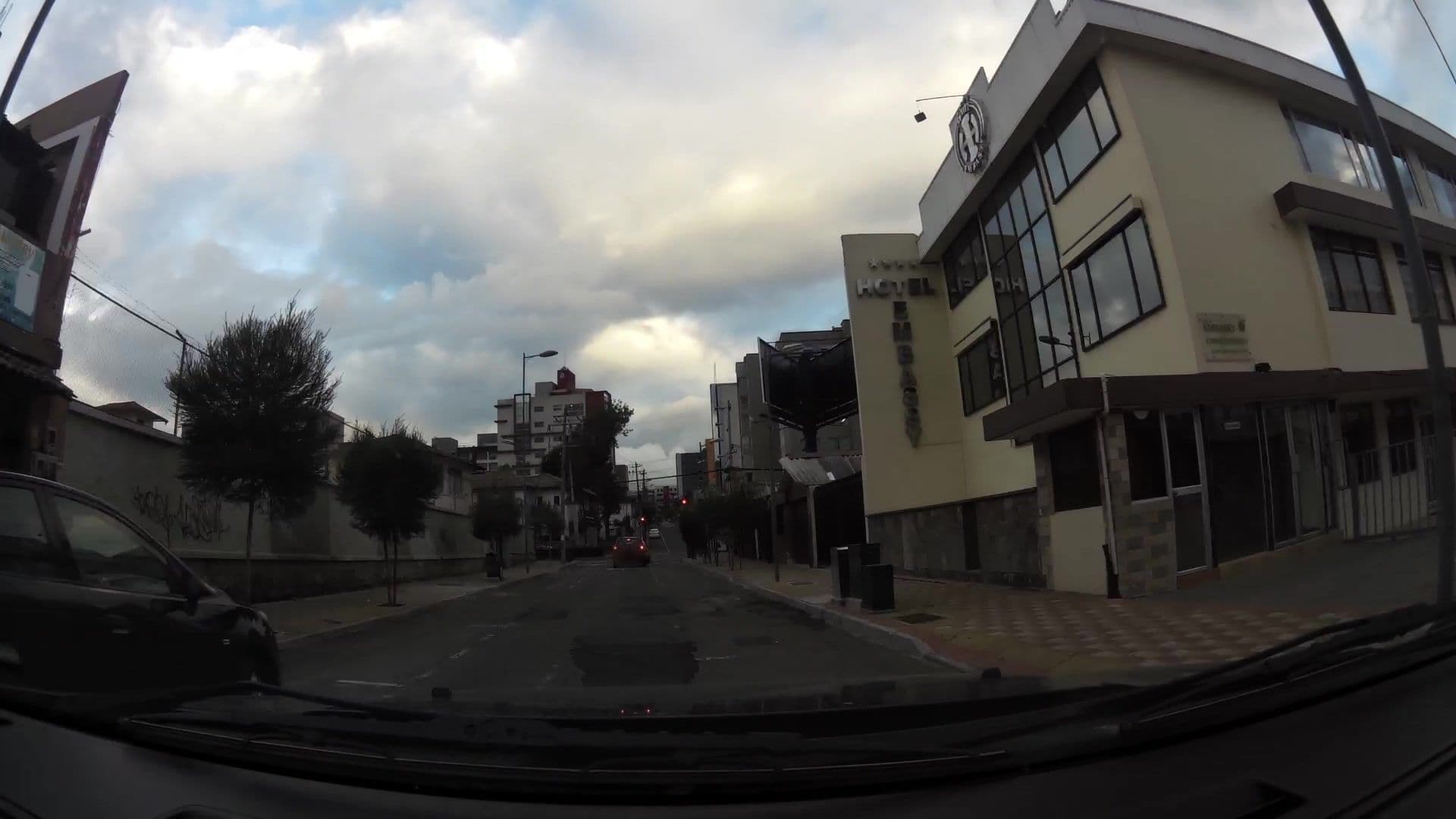 Street view near Hostel Galapagos, Quito — © kaartcam (CC BY-SA · Mapillary)
