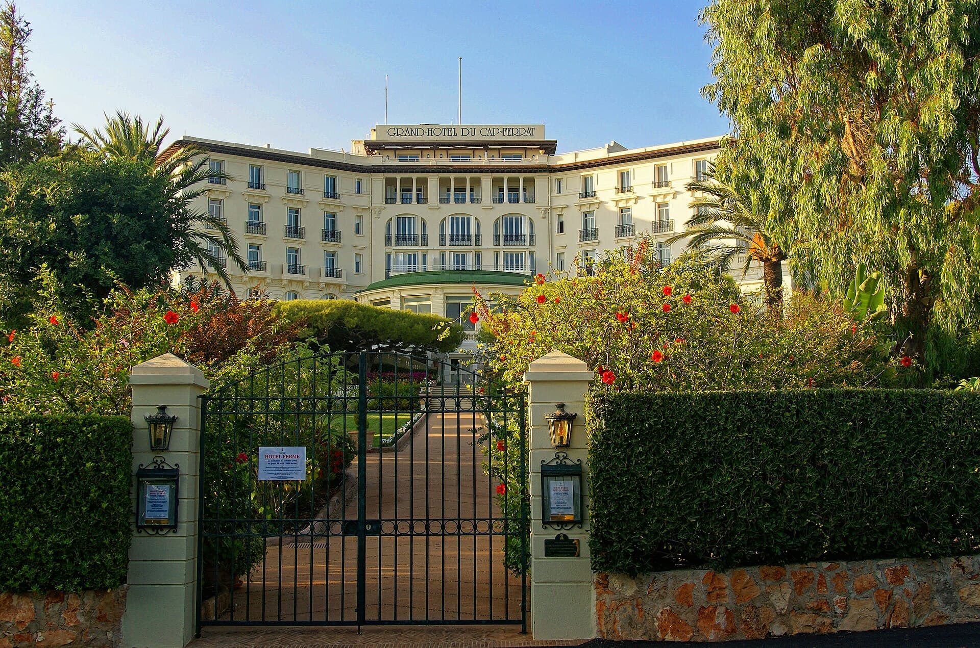 Grand Hôtel du Cap Ferrat (via Wikimedia Commons, CC BY-SA 4.0)