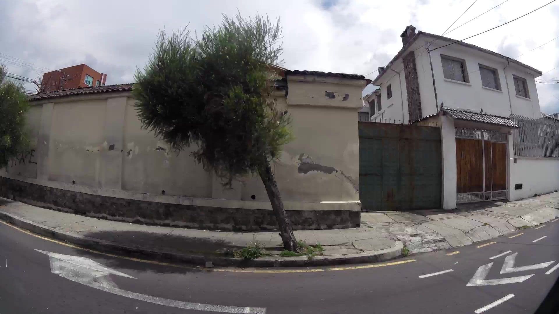 Street view near Cometa Travel, Quito — © kaartcam (CC BY-SA · Mapillary)