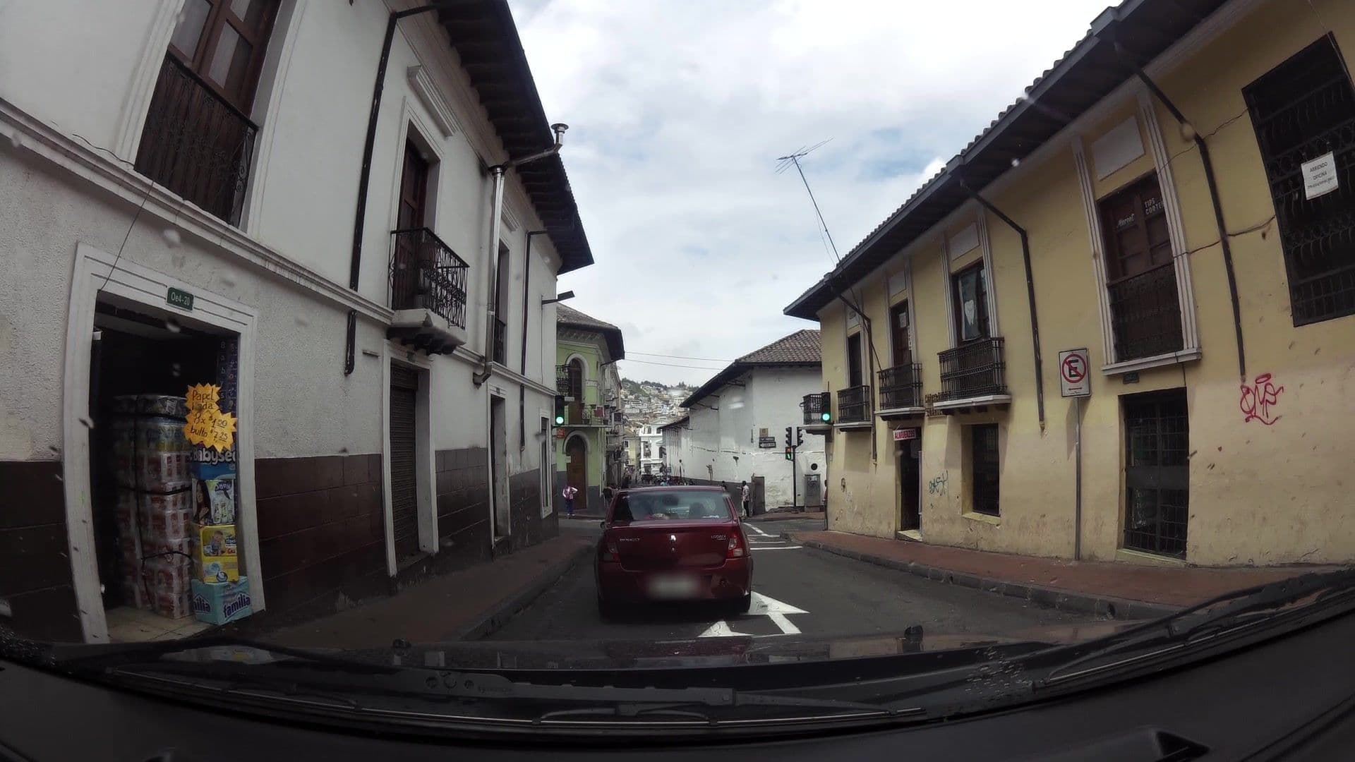 Street view near Hotel La Basilica, Quito — © kaartcam (CC BY-SA · Mapillary)
