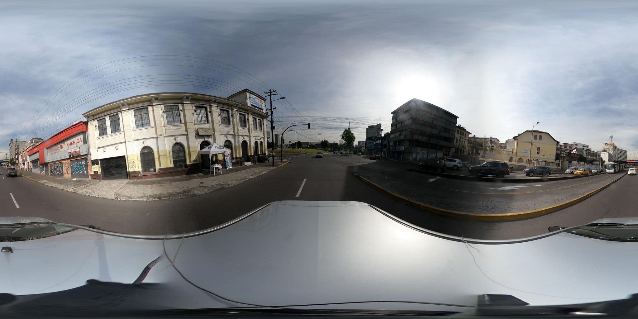 Street view near Hostal Latitud 0, Quito — © kaart_2 (CC BY-SA · Mapillary)