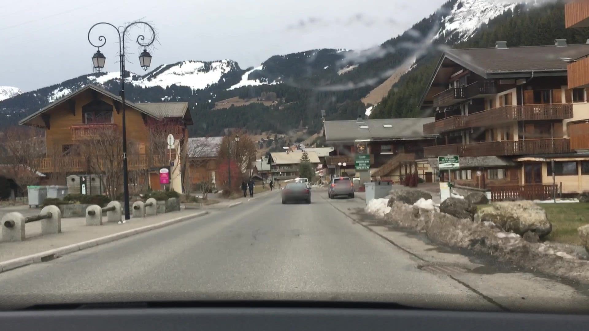 Street view near Le Mille, Châtel — © lvl5 (CC BY-SA · Mapillary)