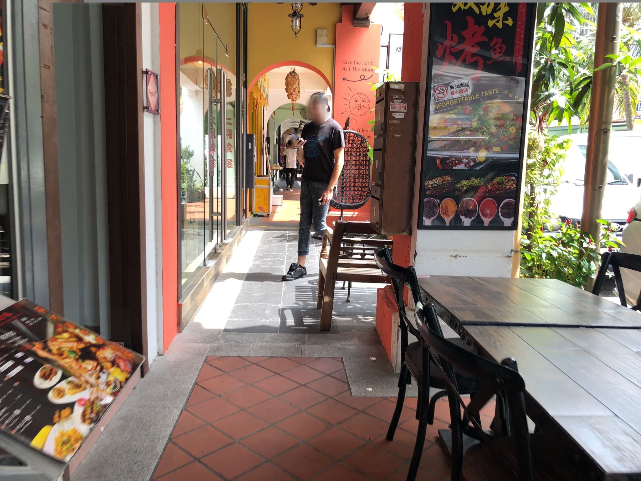Street view near Pillows & Toasts Hostel, Outram Park — © jeanchan21 (CC BY-SA · Mapillary)