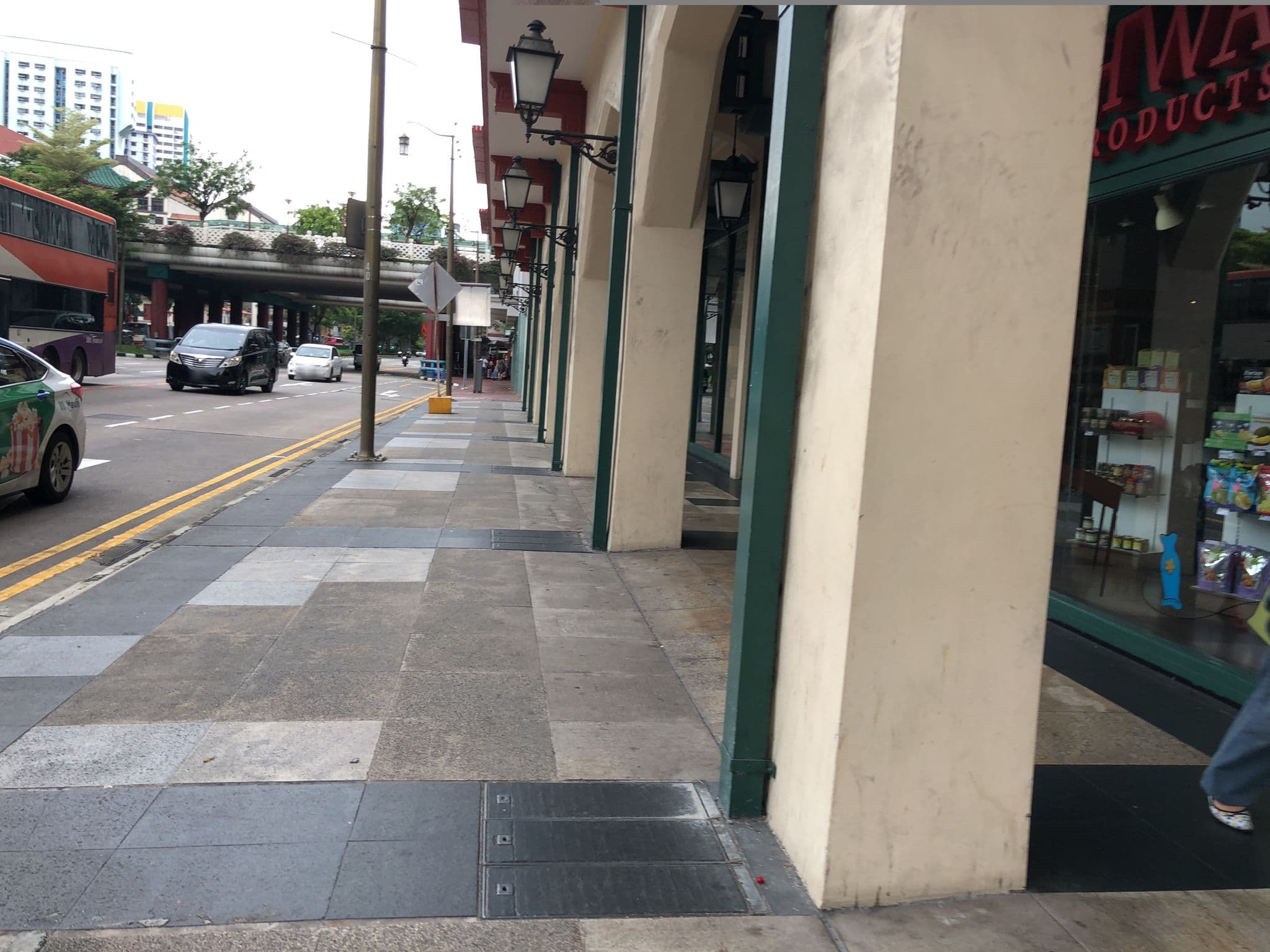 Street view near Great Southern Hotel, Outram Park — © jeanchan21 (CC BY-SA · Mapillary)