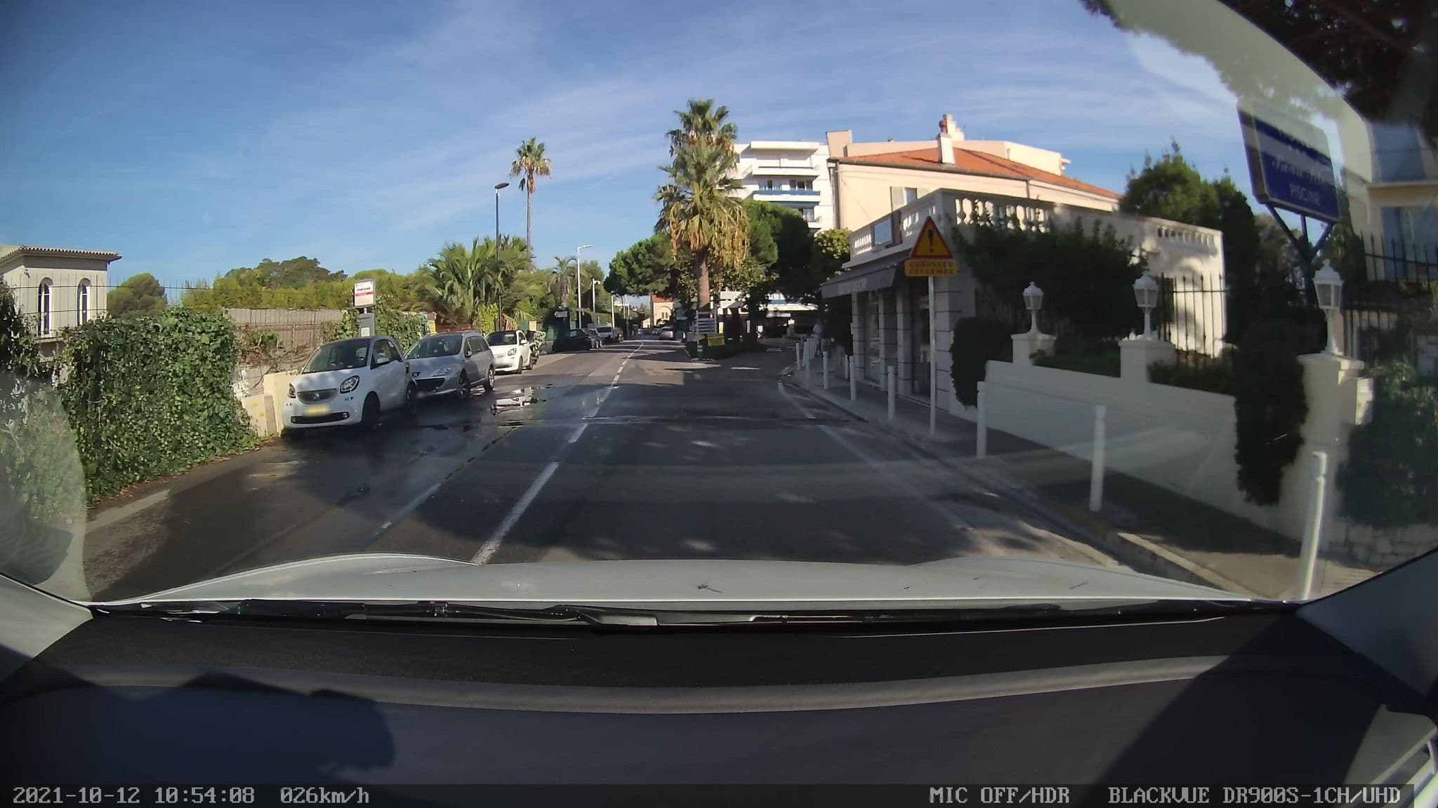 Street view near Beau Site, Juan-les-Pins — © till (CC BY-SA · Mapillary)