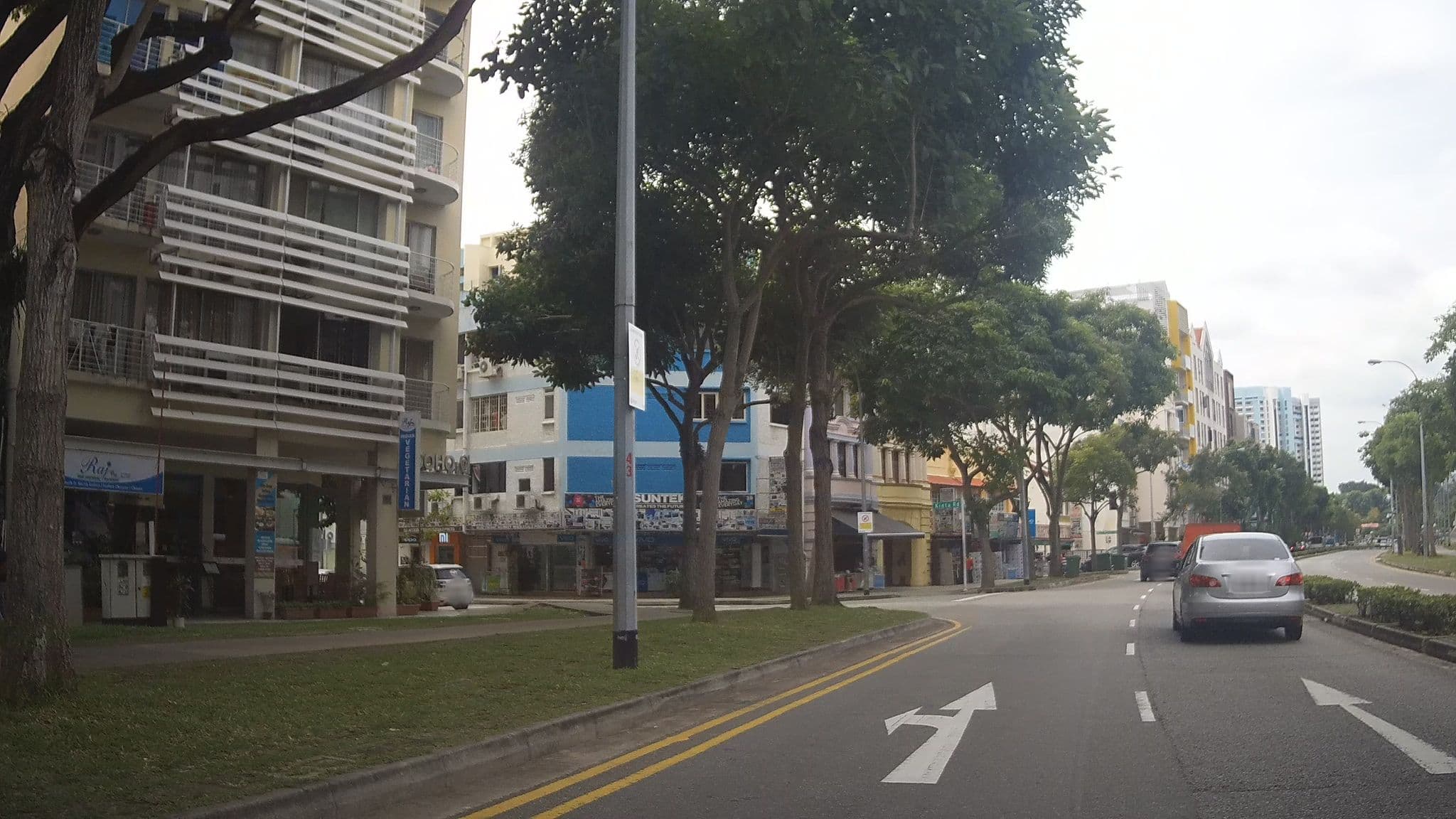 Street view near Owen House, Farrer Park — © ashishgrab (CC BY-SA · Mapillary)