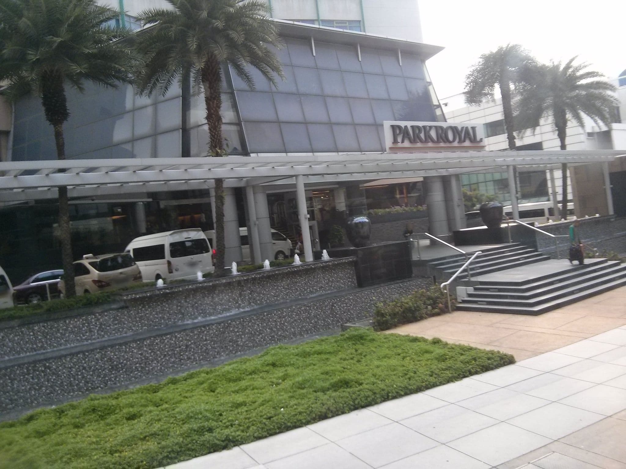 Street view near Pool side @ ParkRoyal on Kitchener Rod, Farrer Park — © harishpillay (CC BY-SA · Mapillary)
