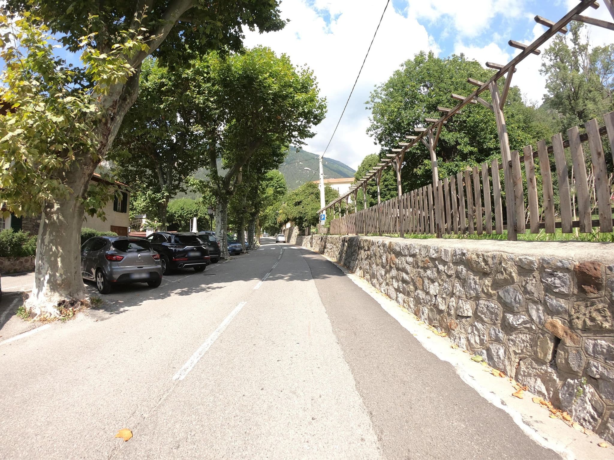 Street view near Hotel Le Chalet, Saint-Martin-Vésubie — © joostjakob (CC BY-SA · Mapillary)