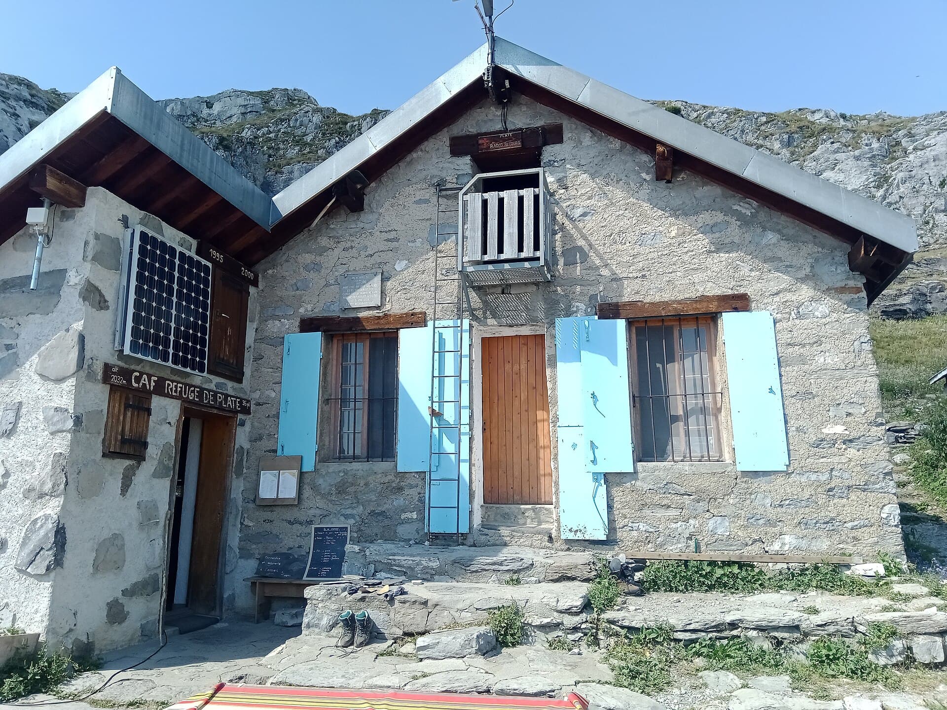 Refuge de Platé (via Wikimedia Commons, CC BY-SA 4.0)