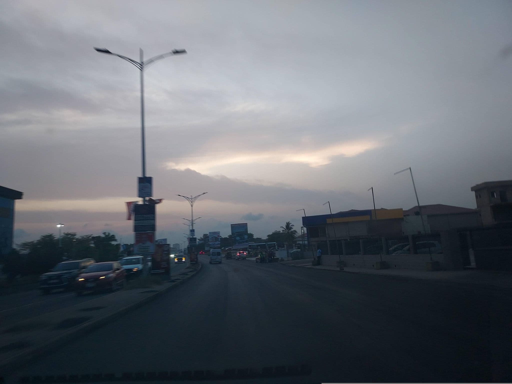 Street view near Oak Plaza Hotel, Medina Estates — © Berchiepratt03 (CC BY-SA · Mapillary)