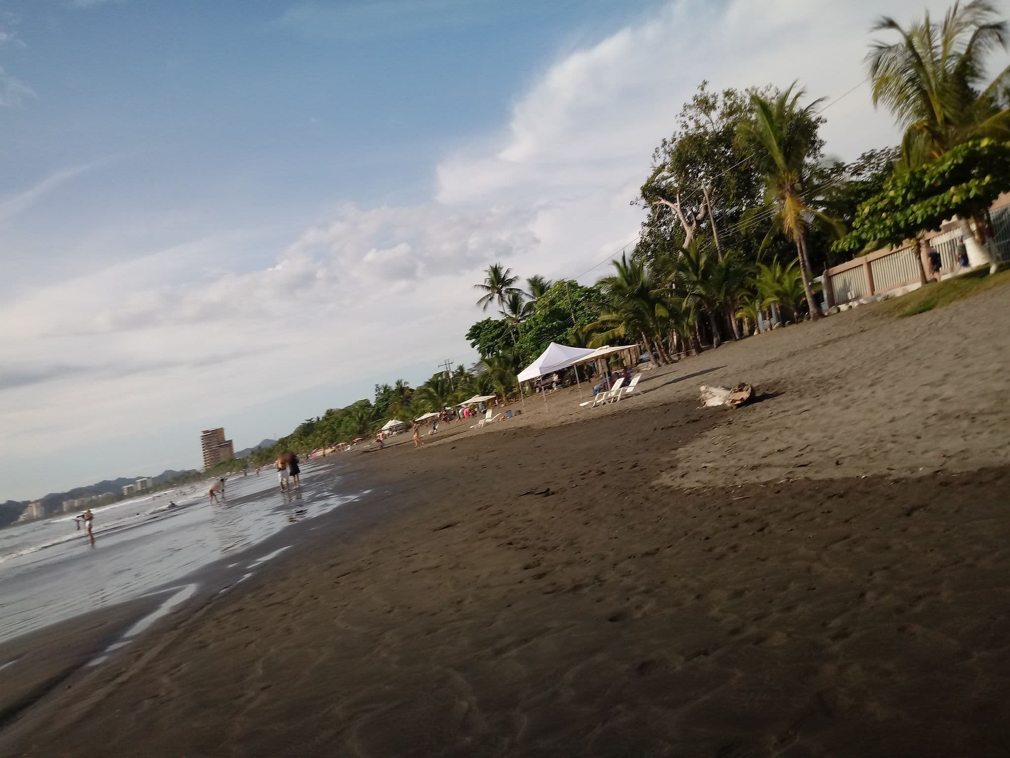 Street view near Hotel 9 Guest Hotspot, Jacó — © elopio (CC BY-SA · Mapillary)