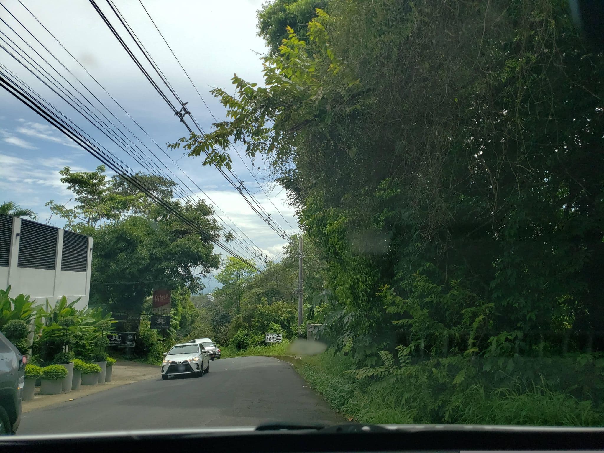 Street view near Hyundai Paradise, Quepos — © guyutetube (CC BY-SA · Mapillary)