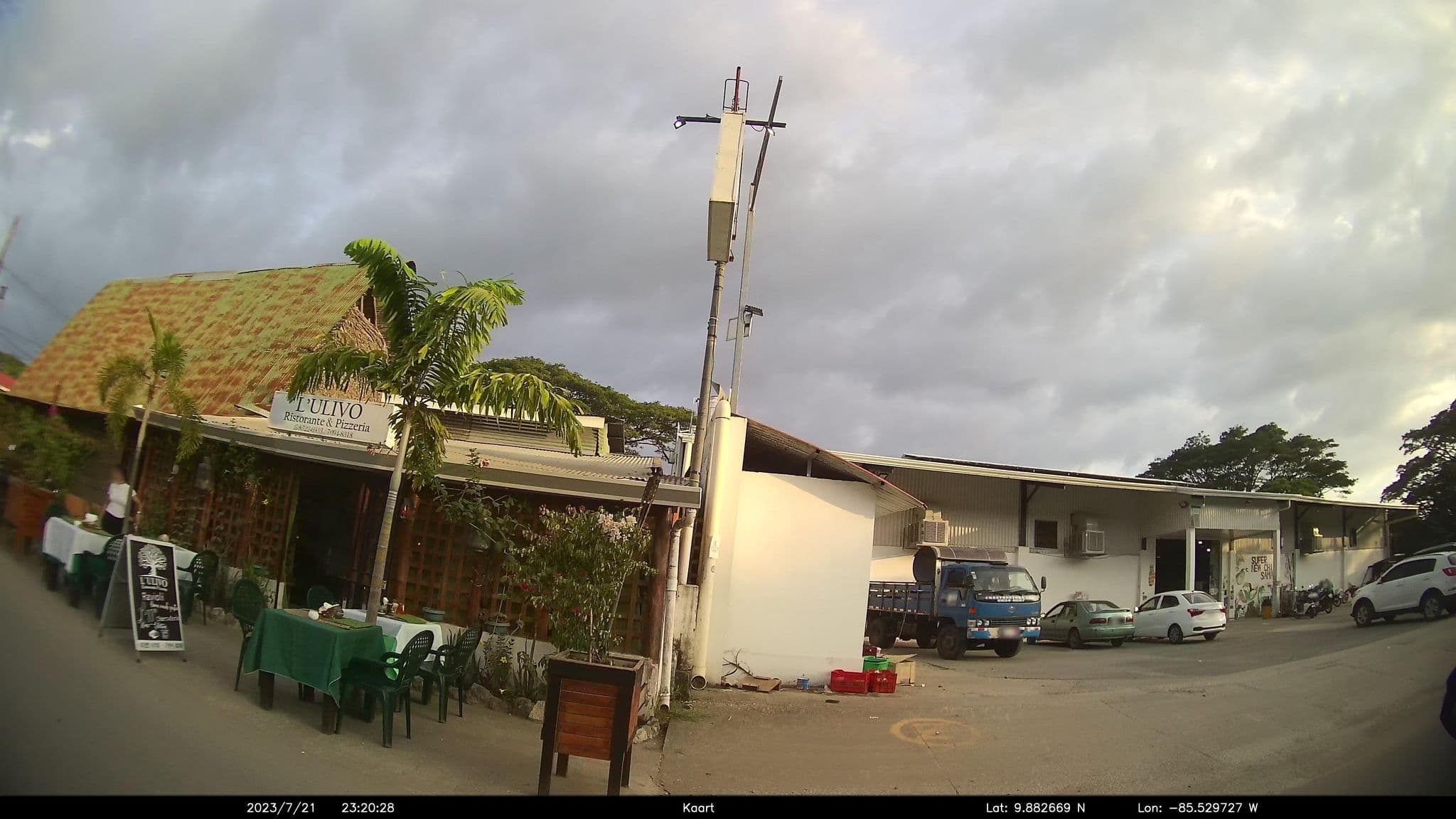 Street view near Hostel El Dorado, Sámara — © kaart_2 (CC BY-SA · Mapillary)