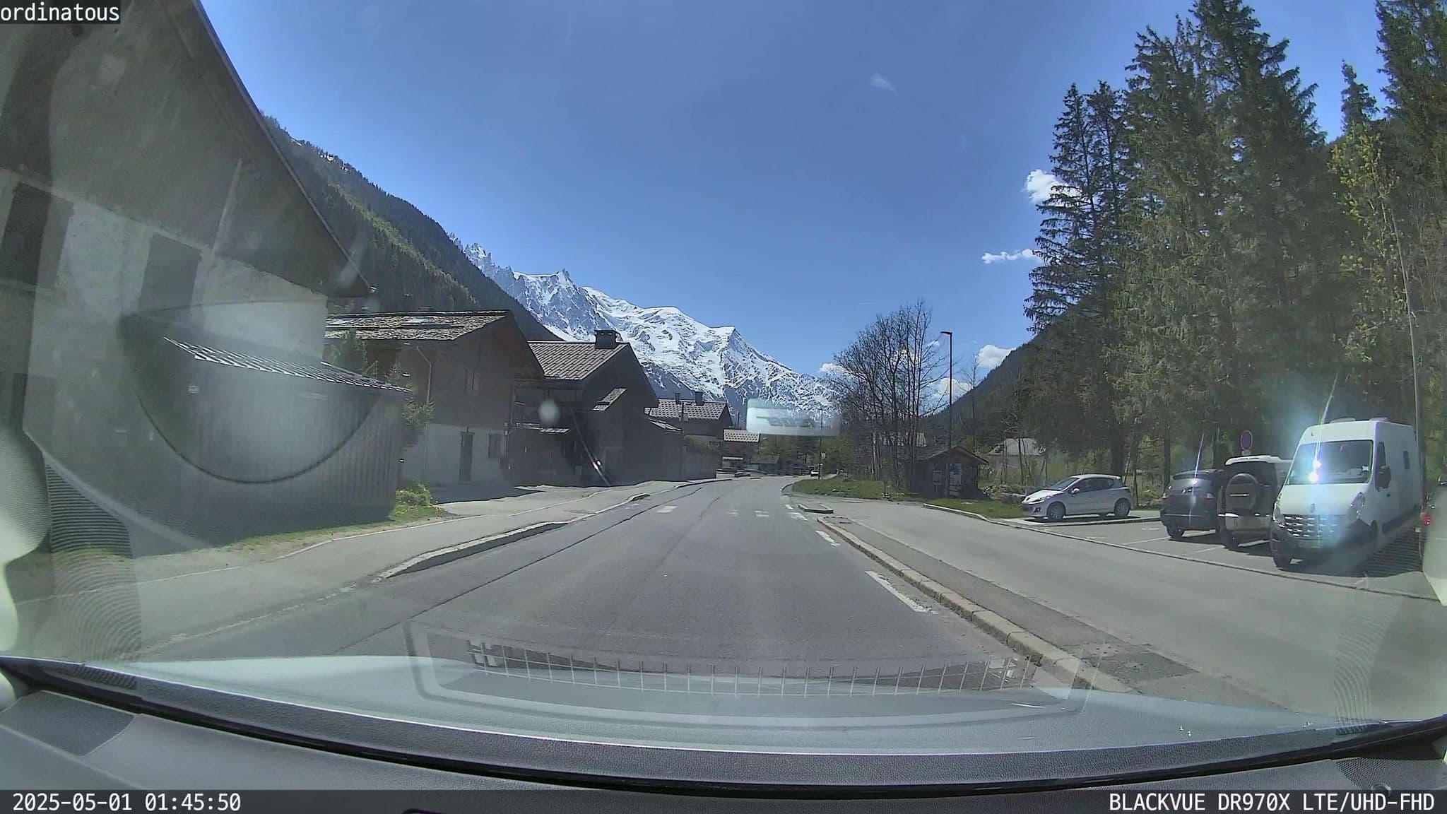 Street view near Gite le nouveau Grassonnet, Chamonix-Mont-Blanc — © ordinatous (CC BY-SA · Mapillary)