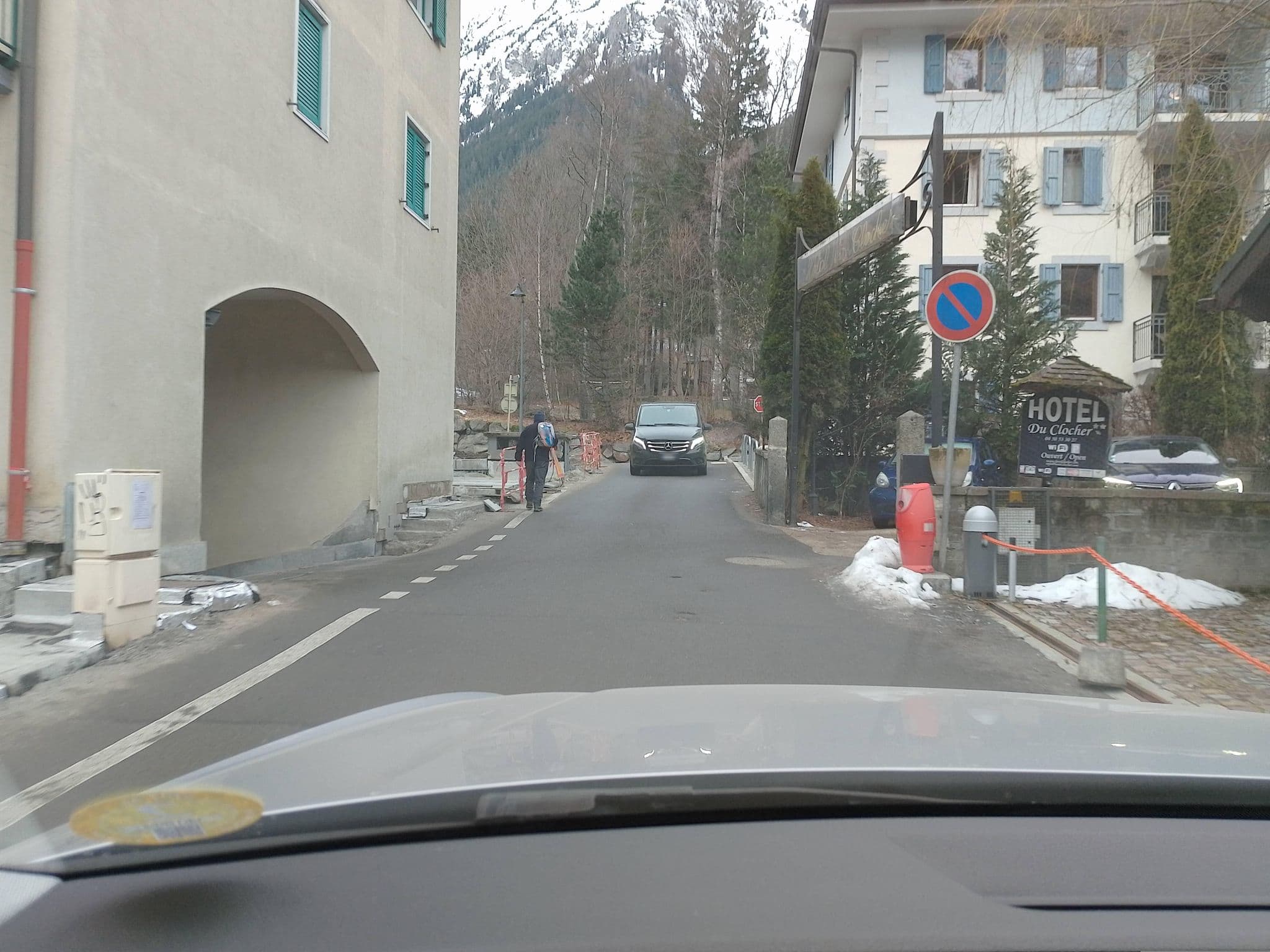 Street view near Le Whymper, Chamonix-Mont-Blanc — © laye (CC BY-SA · Mapillary)
