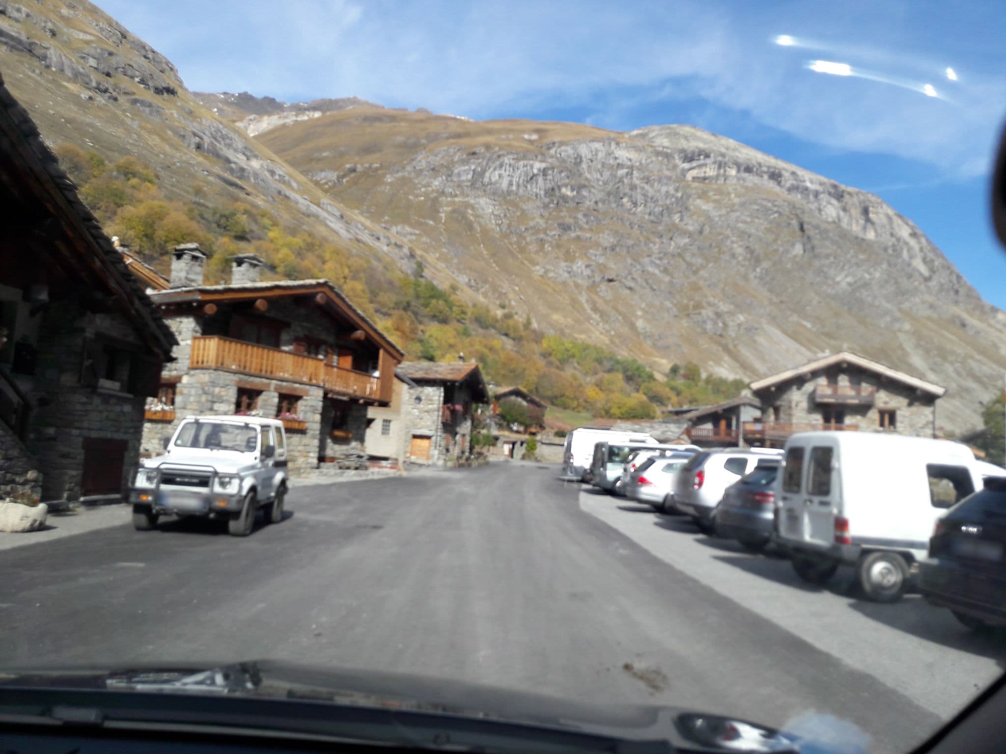 Street view near Les Arolles, Val-d'Isère