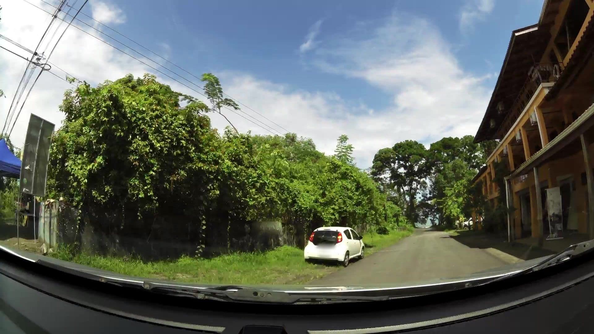 Street view near Rest Hotel National Park, Limón — © kaartcam (CC BY-SA · Mapillary)