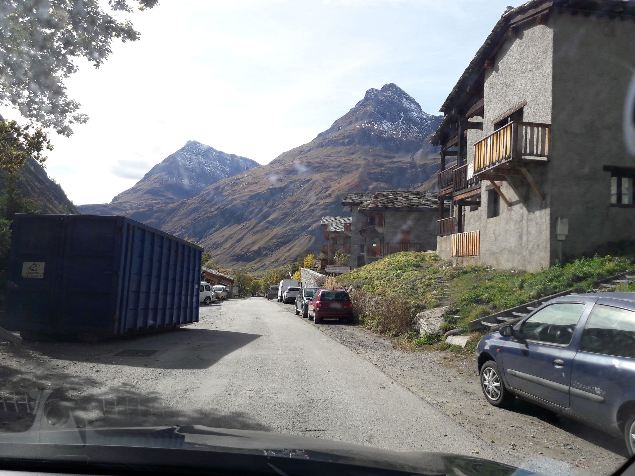 Street view near Frêne, Val-d'Isère