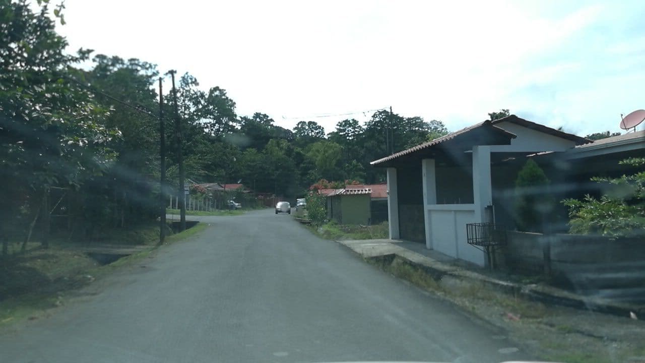 Street view near Cabinas Pelón, Limón — © rngkll (CC BY-SA · Mapillary)