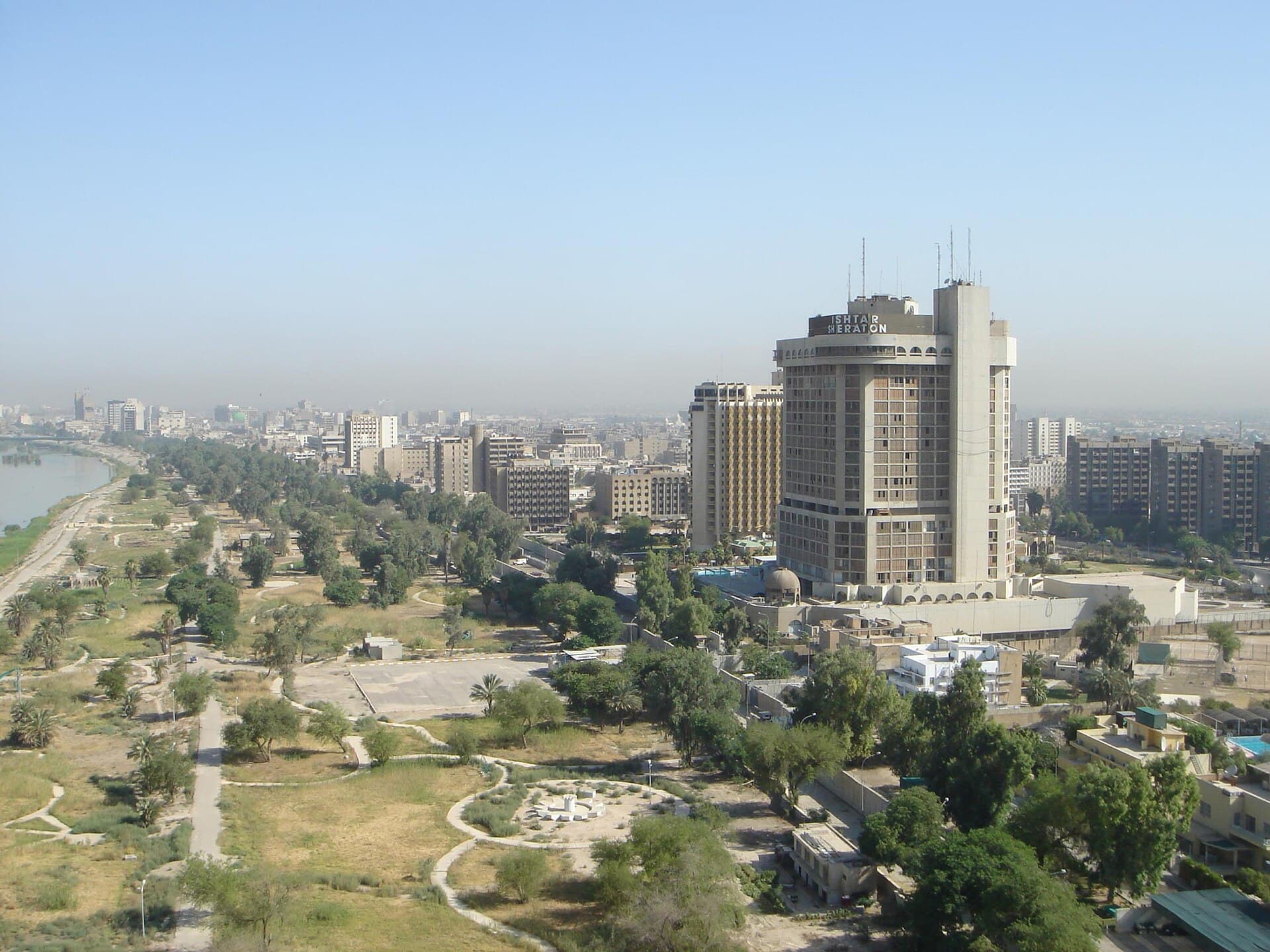 Ishtar Sheraton Hotel (via Wikimedia Commons, Public domain)