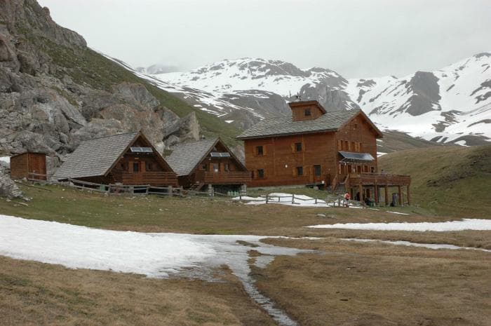 Refuge de la Femma (via Wikimedia Commons, CC BY-SA 2.0 fr)