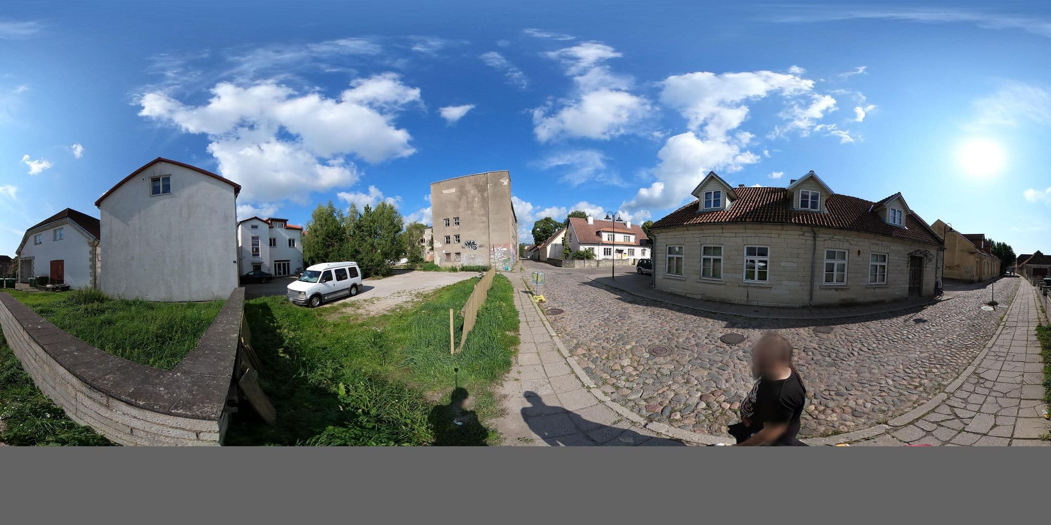 Street view near Arina Turismitalu, Kuressaare — © richlv (CC BY-SA · Mapillary)